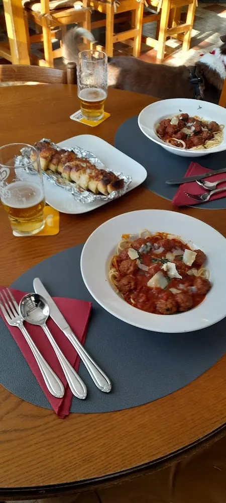 Spaghetti with Meatballs in Arritbatia Sauce